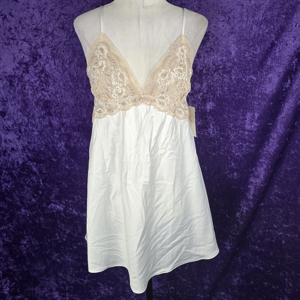 Flora Nikrooz Cream Lace Slip Mini Dress Coquette Lingerie M NWT
